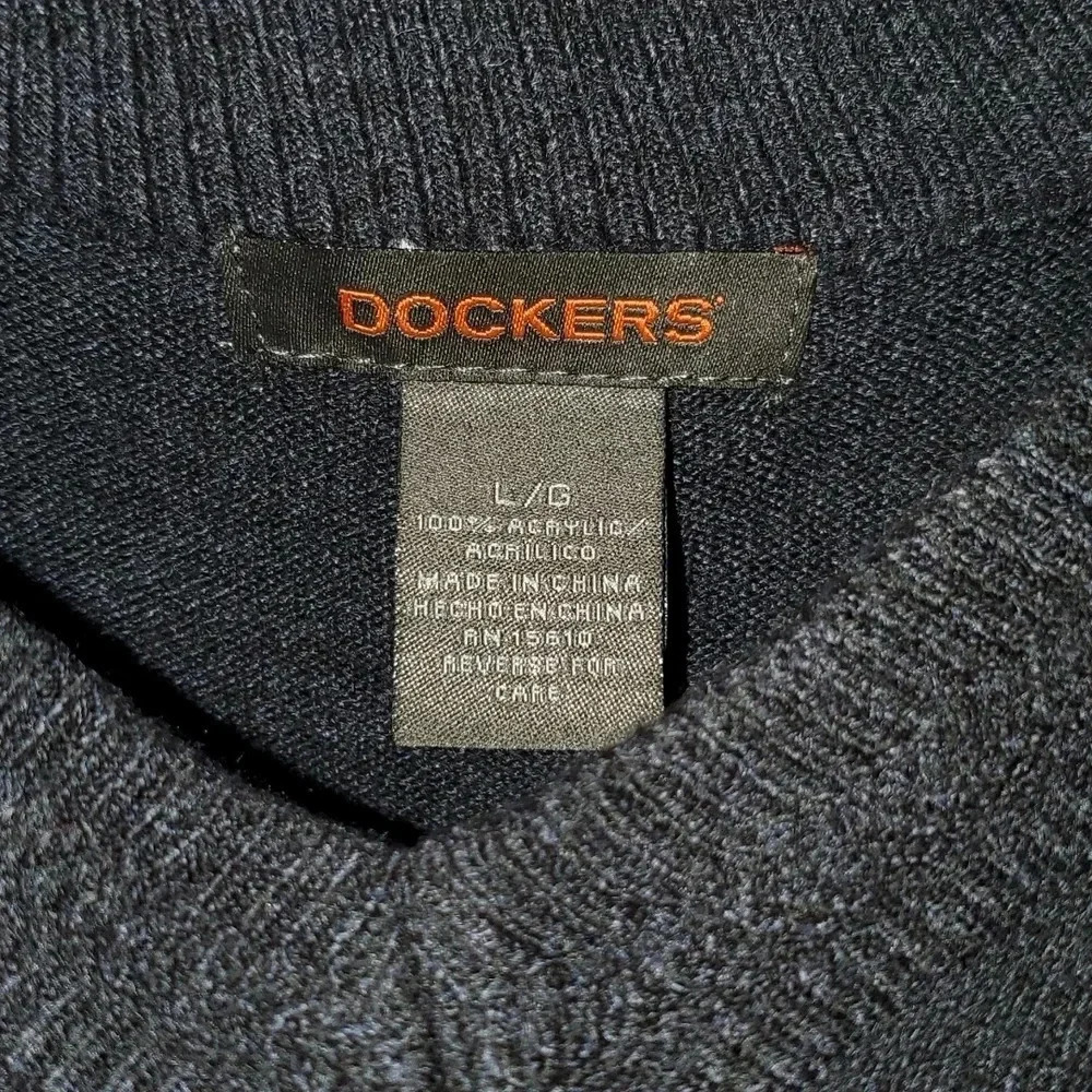 Dockers sweater vest Classic V-neck design suitable for layering Mens Size Large - Picture 2 of 2